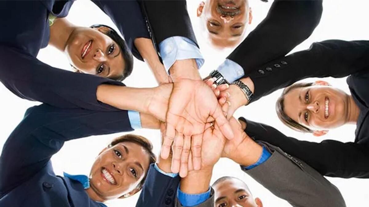 BAE'nin işgücü potansiyelinin Kilidini Açmak: İş başarısı için çalışanların tanınmasını Benimsemek